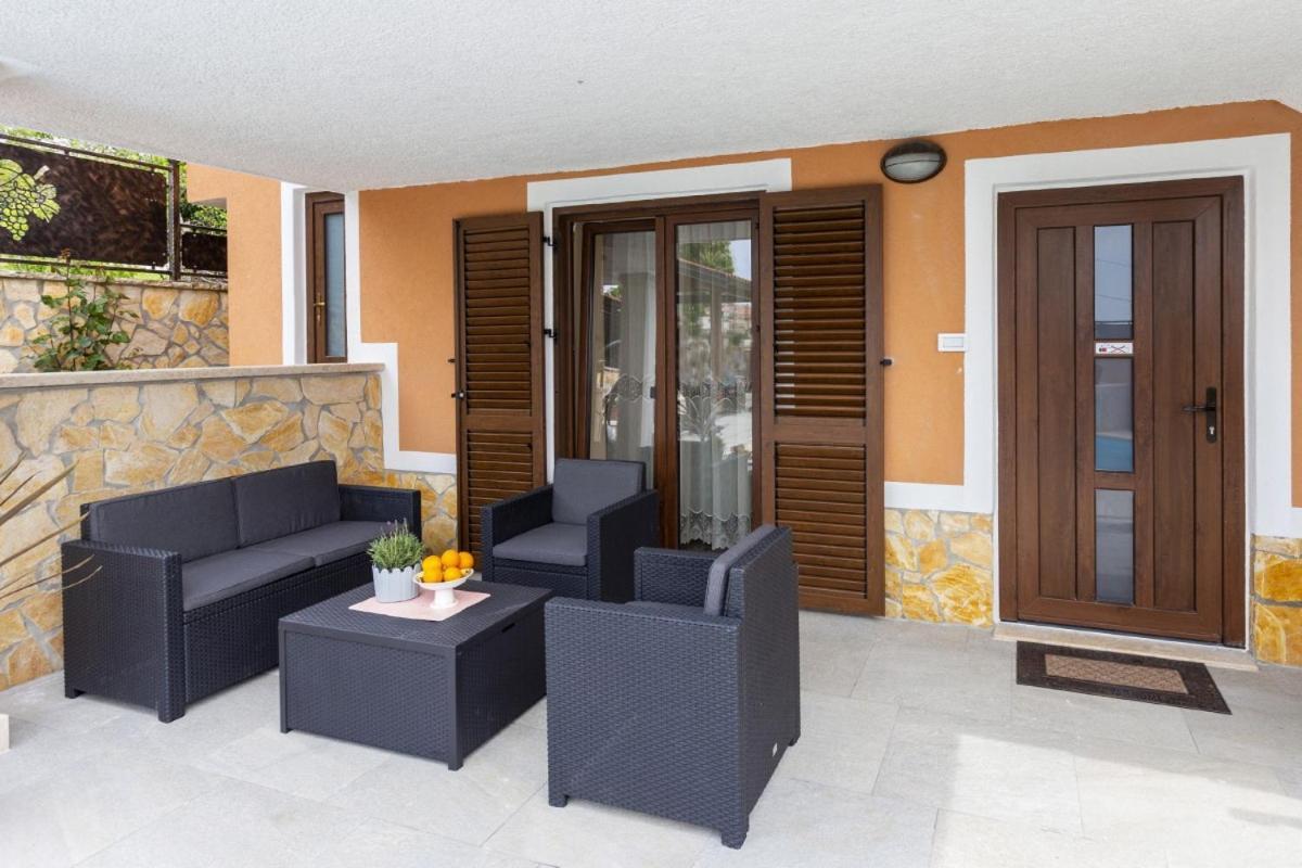 Villa Vita In Porec - Haus Fuer 6-8 Personen Kastelir Exterior photo
